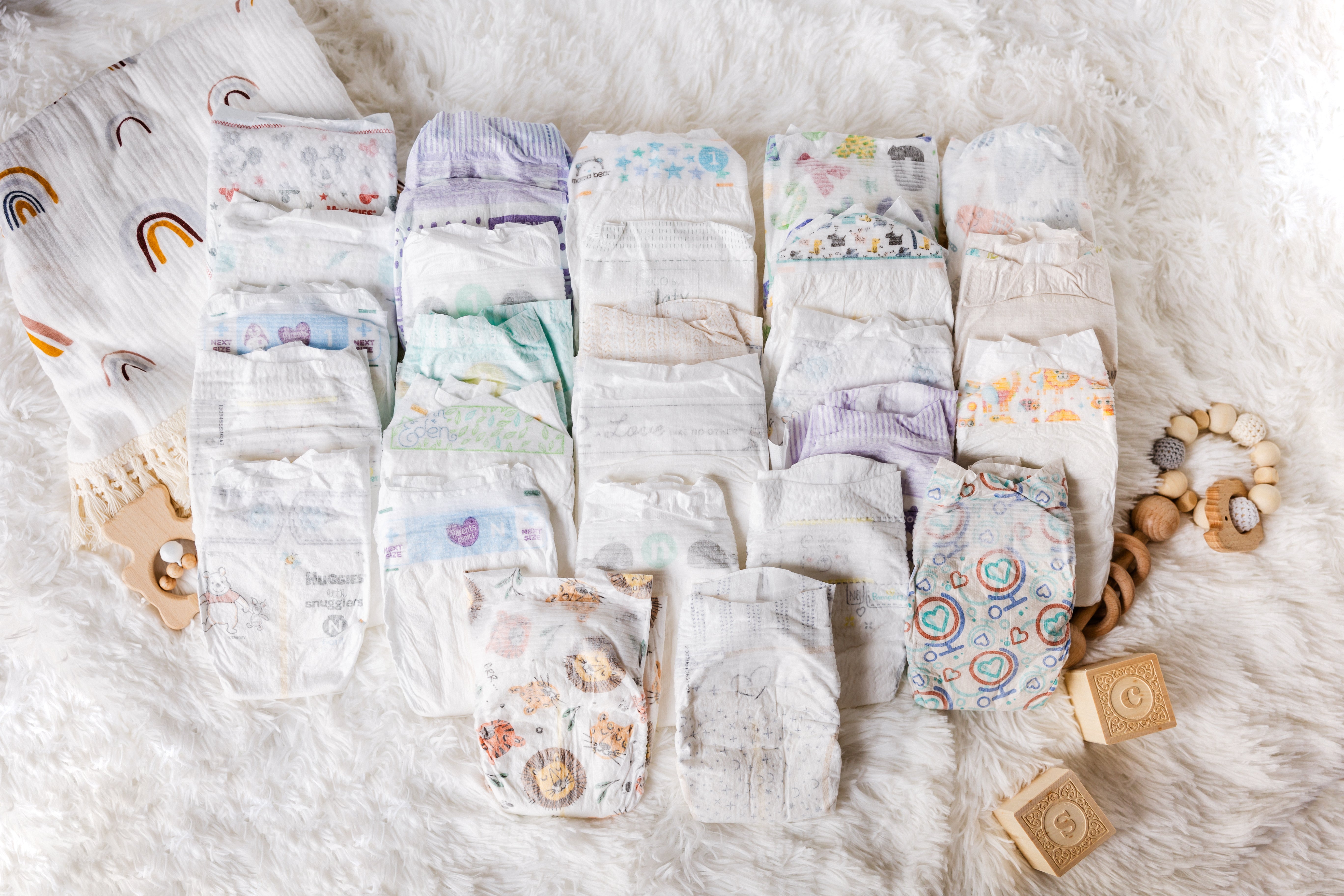 10 Gifts any Mom-to-be Would Love: #shopsmall edition - Diaper Dabbler